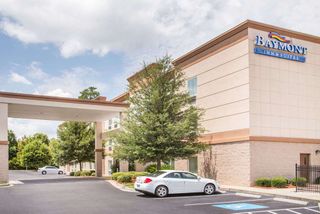 Baymont Inn & Suites Savannah South