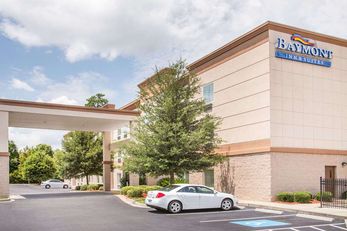 Baymont Inn & Suites Savannah South