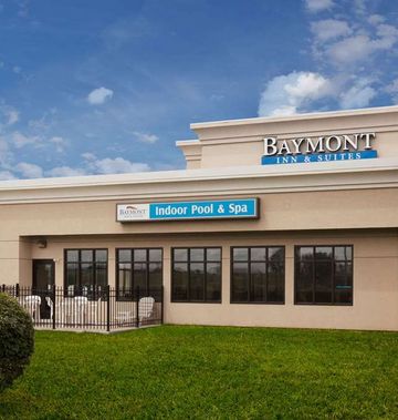 Baymont Inn & Suites St. Joseph