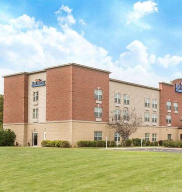 Baymont Inn & Suites Plymouth