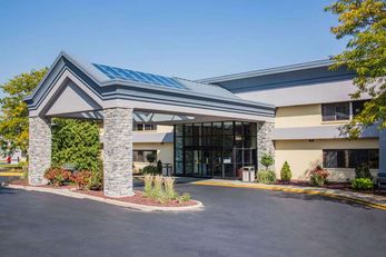 Baymont Inn & Suites Madison West