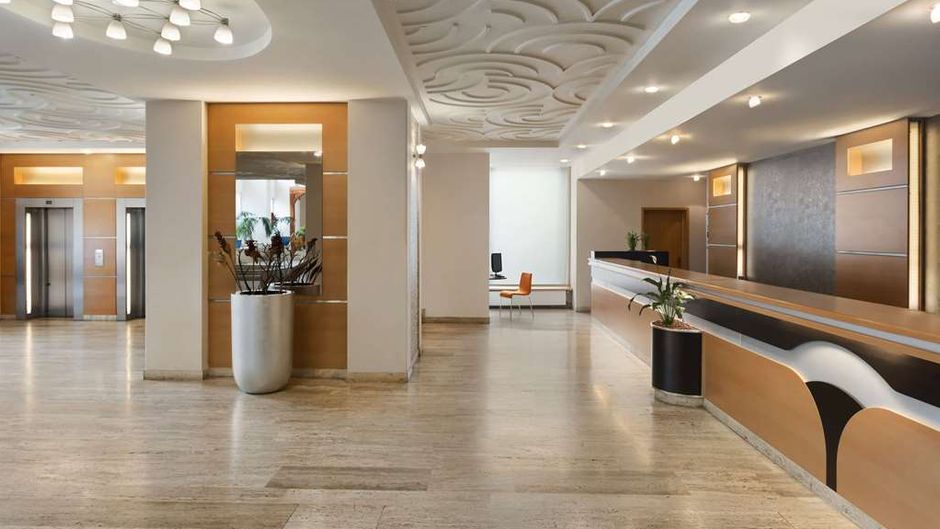 Ramada Bucharest Parc Lobby