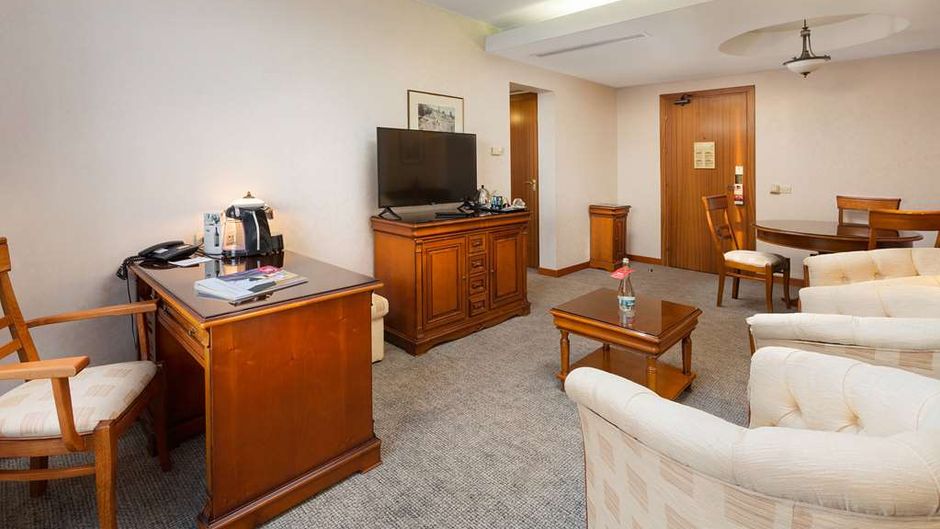 Ramada Bucharest Parc Suite