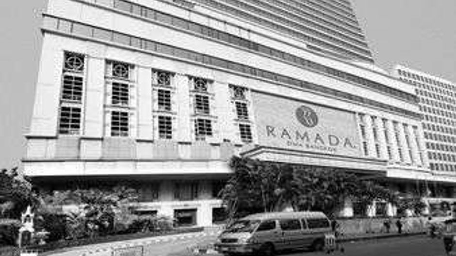 Ramada D'MA Bangkok Hotel Exterior