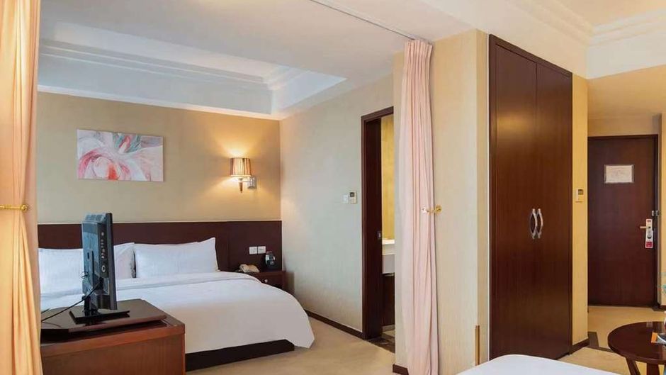 Ramada Shanghai Wujiaochang Room