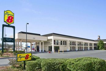 Super 8 Oxford