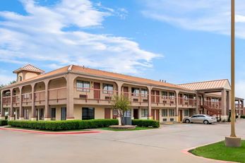 Super 8 Grand Prairie Southwest