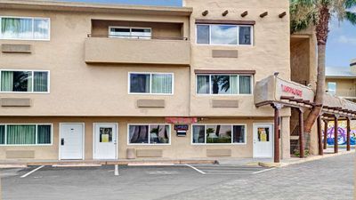 Super 8 North Strip/Fremont Street Area