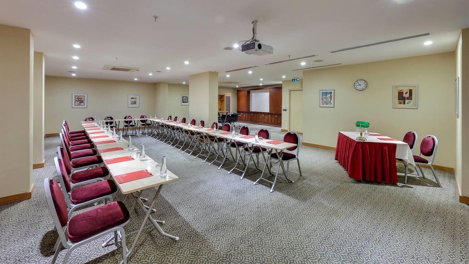 Ramada Istanbul Old City Meeting