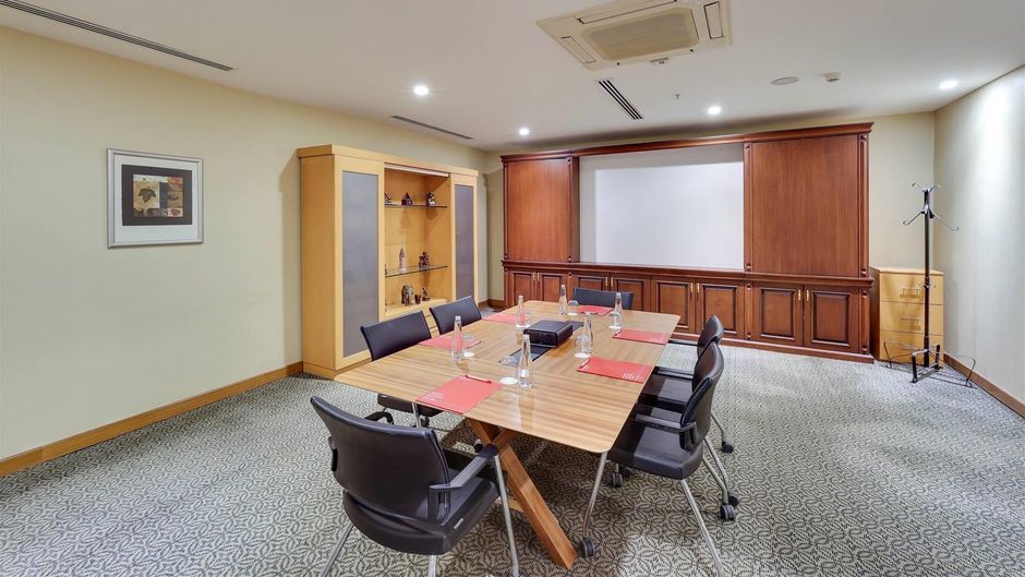 Ramada Istanbul Old City Meeting