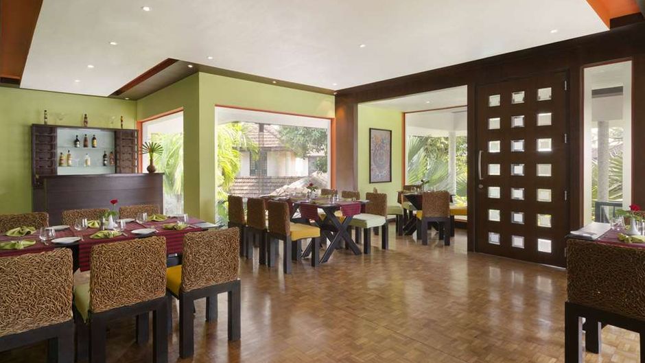 Ramada Resort Cochin Restaurant