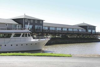 Howard Johnson Hotel & Marinas Resort
