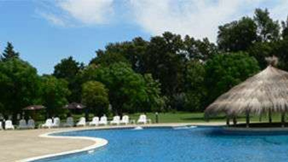 Howard Johnson Resort Pilar Pool