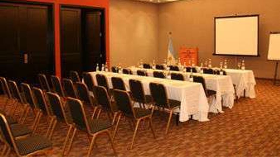 Howard Johnson Resort Pilar Meeting