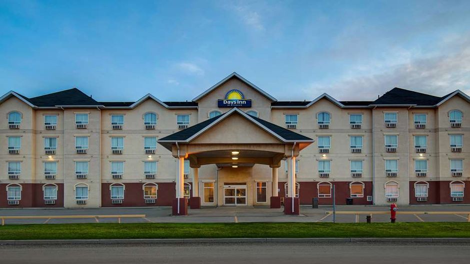Days Inn Dawson Creek Exterior