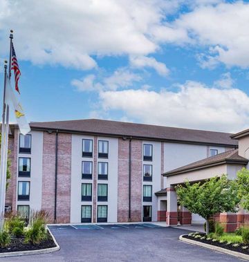 Super 8 Mount Laurel
