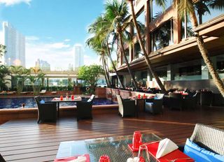 Ramada Plaza Menam Riverside