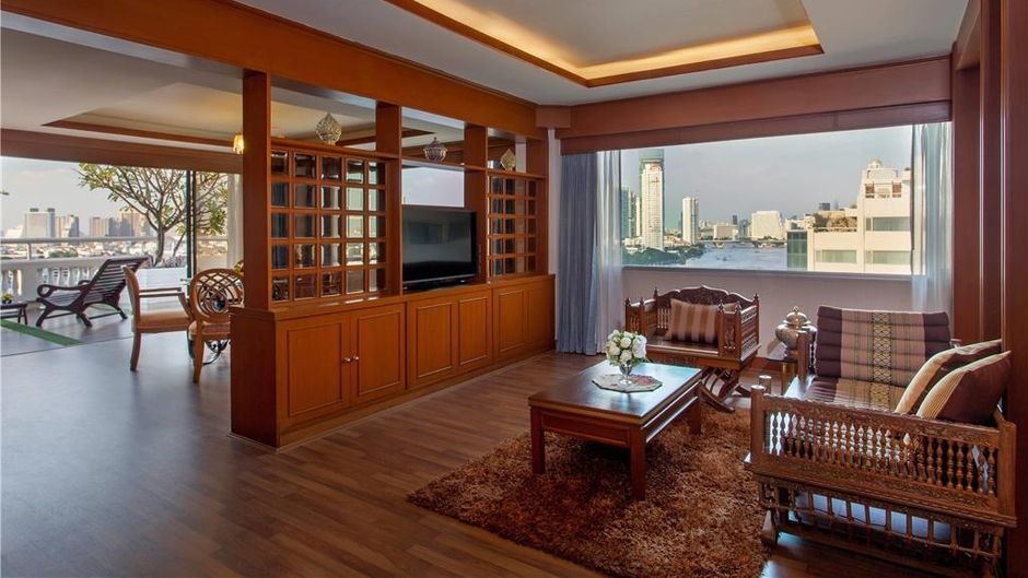 Ramada Plaza Menam Riverside Room