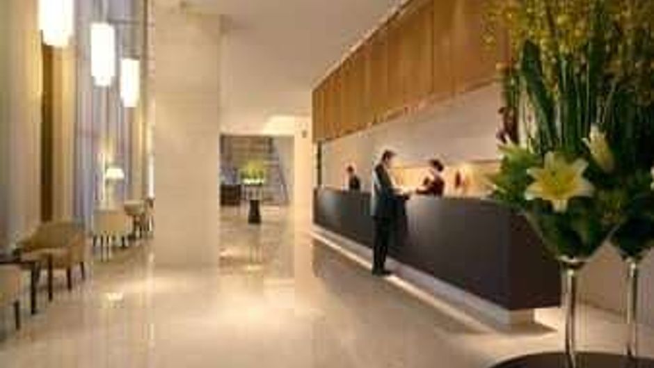 Howard Johnson Parkland Hotel Lobby