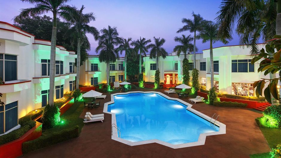 Ramada Khajuraho Pool