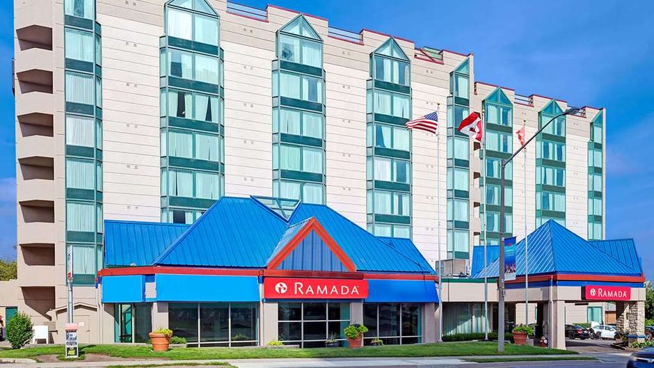 Ramada Niagara Falls/Fallsview Exterior