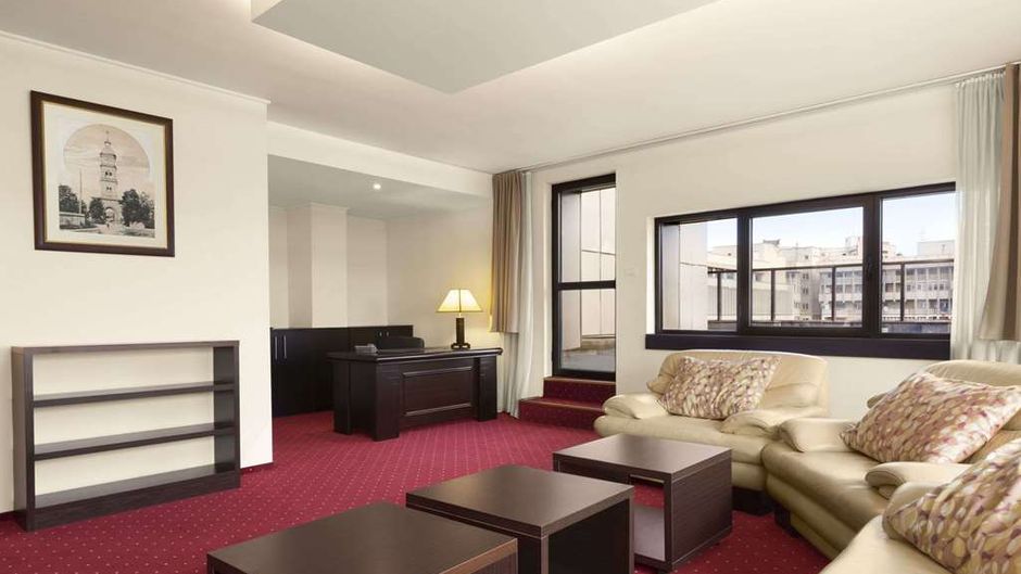 Ramada Iasi City Centre Suite