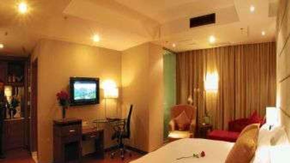 Ramada Meizhou Suite