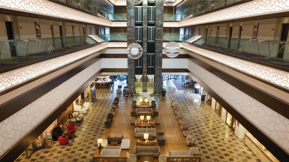 Ramada Plaza Antalya Lobby