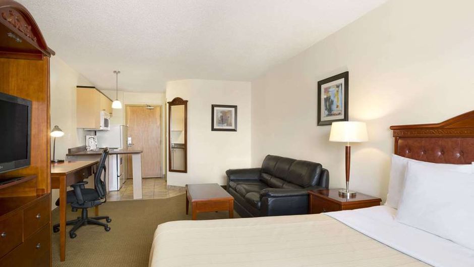 Days Inn Bonnyville Room