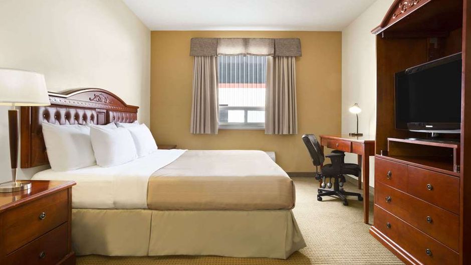Days Inn Bonnyville Room