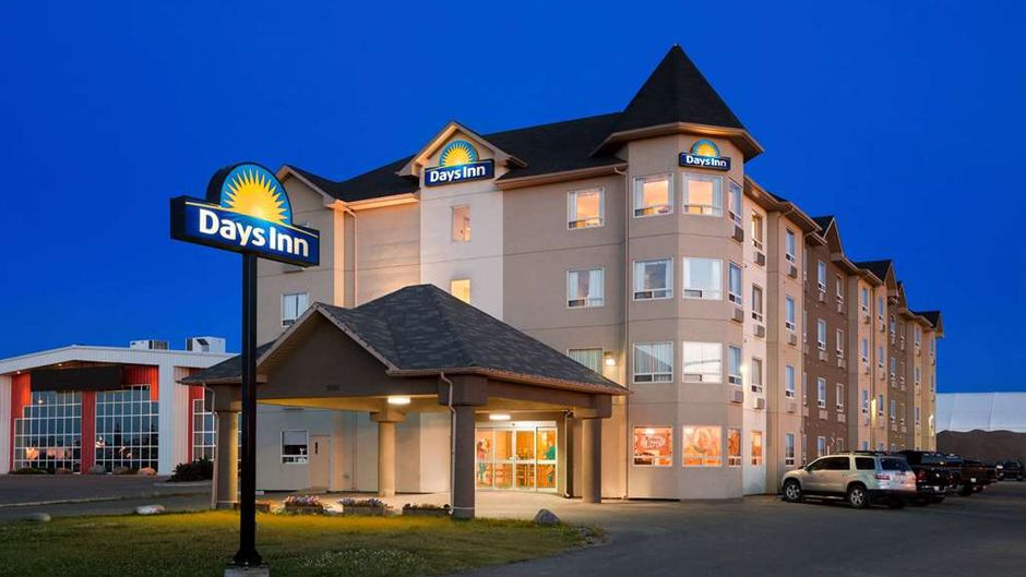 Days Inn Bonnyville Exterior