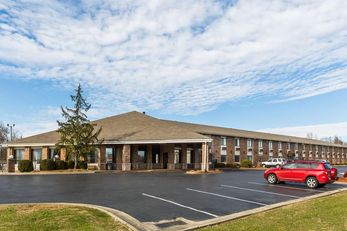 Baymont Inn & Suites Louisville South