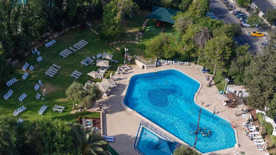 Ramada Jerusalem Pool