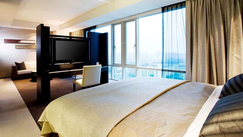 Ramada Plaza Suwon Suite