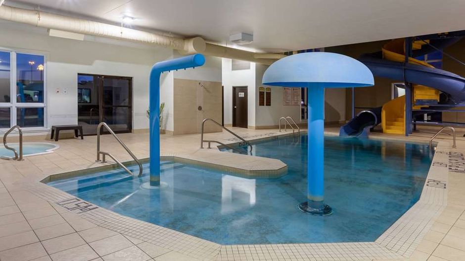 Super 8 Lachenaie/Terrebonne Pool