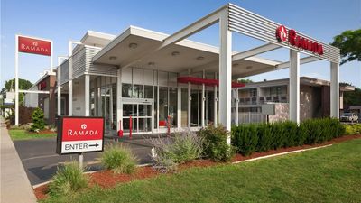 Ramada Rockville Centre
