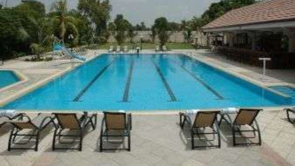 Ramada Plaza Karachi Airport Hotel Pool