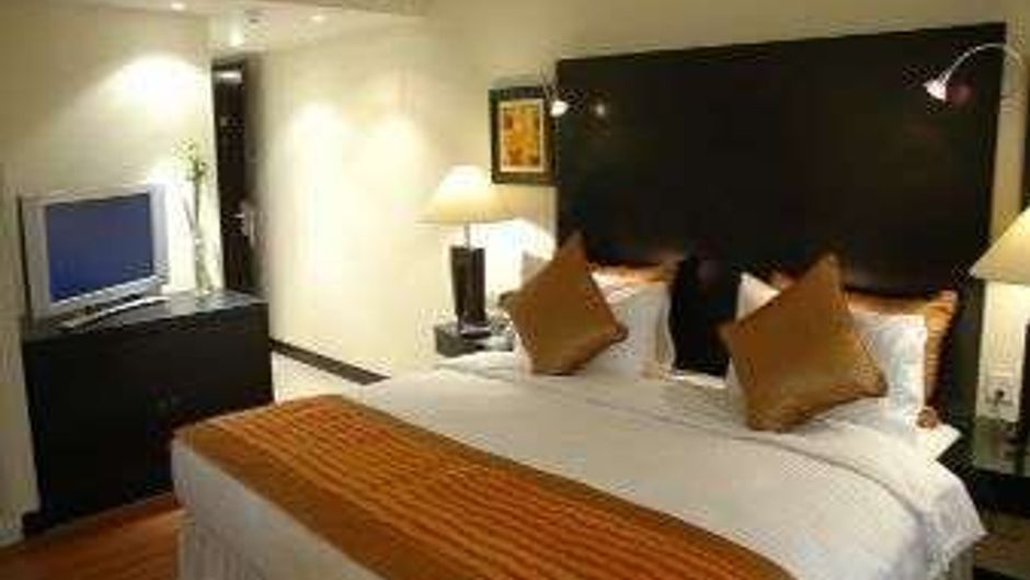Ramada Plaza Karachi Airport Hotel Room
