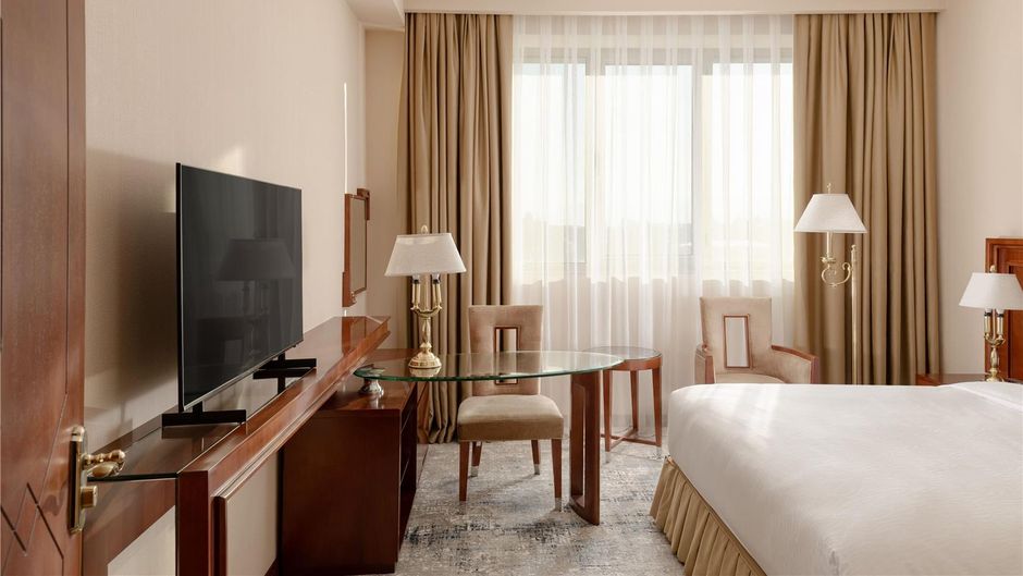 Ramada Plaza Gence Suite