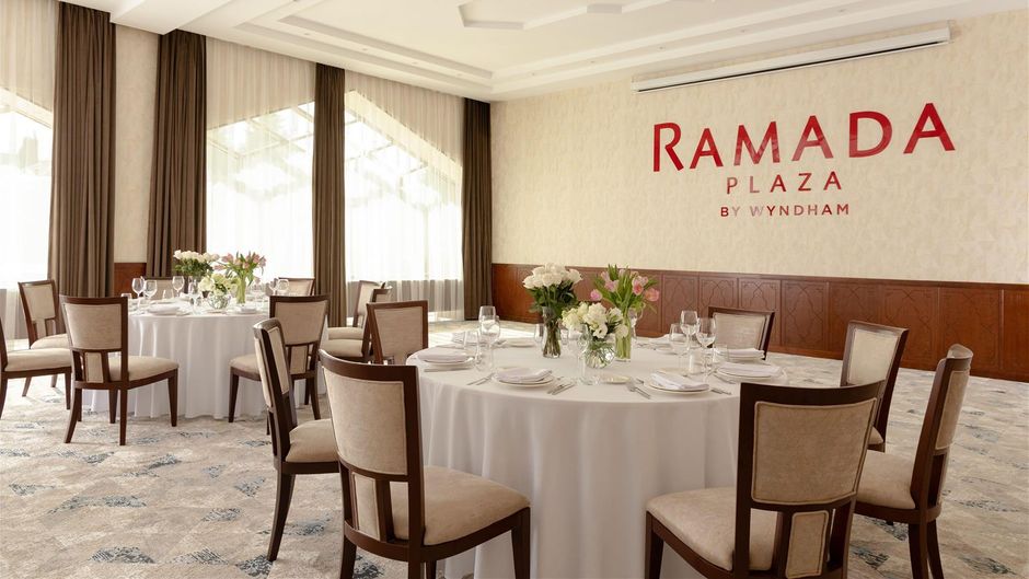 Ramada Plaza Gence Meeting