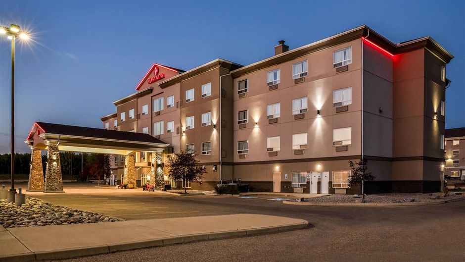 Ramada Lac La Biche Exterior