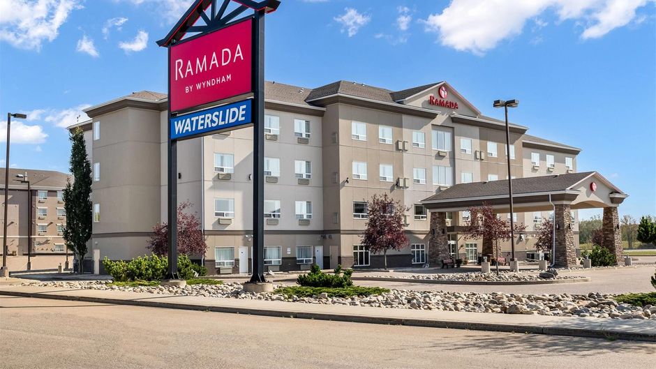 Ramada Lac La Biche Exterior