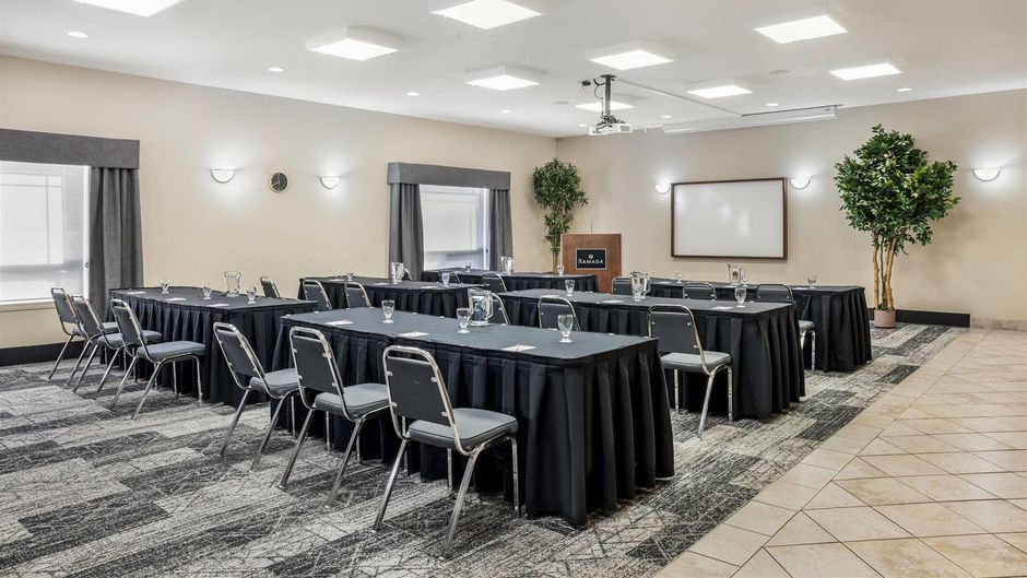 Ramada Lac La Biche Meeting
