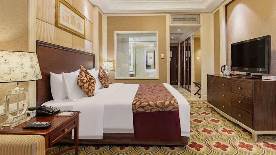 Ramada Yichang Room