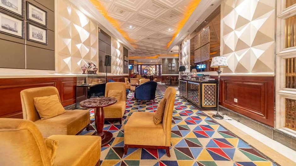 Ramada Yichang Lobby