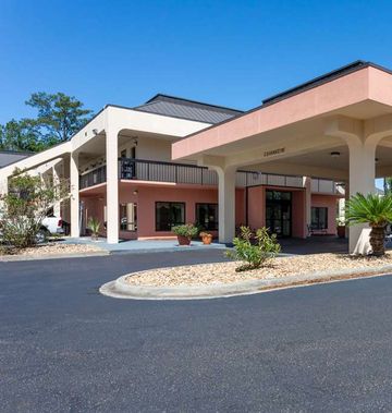 Baymont Inn & Suites Tallahassee