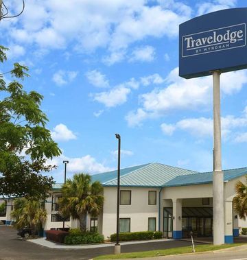 Travelodge by Wyndham Montgomery East