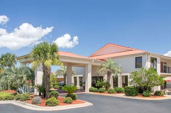 Days Inn & Suites Navarre Conference Ctr