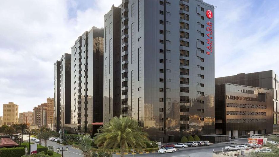 Ramada Hotel & Suites Ajman Exterior