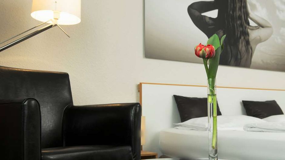 TRYP by Wyndham Wuppertal Room